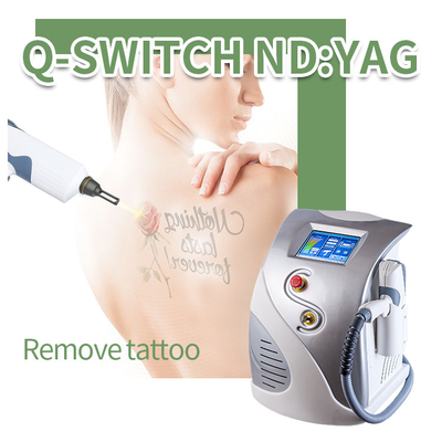 O Iso Q comutou a máquina da remoção do pigmento da remoção da tatuagem do laser do Nd Yag